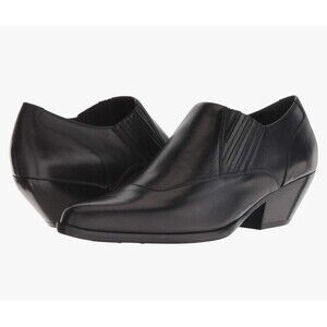 VINCE Women’s Eagan Size 7 Western Ankle Chelsea Bootie Black Pointed Toe